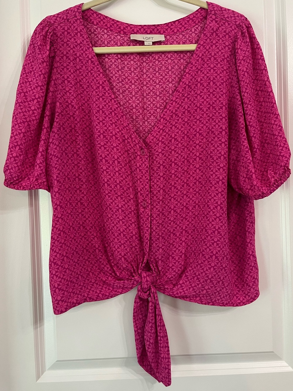 LOFT Top Tie-Front V-Neck Button Down Blouse Pink Relaxed Rayon Floral Sz Large